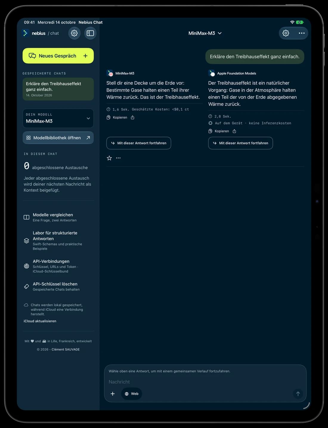 Zwei Antworten auf dieselbe Frage, nebeneinander auf dem iPad.