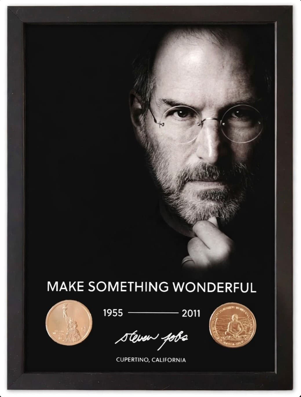 Portrait de Steve Jobs encadré avec des pièces de 1 dollar Steve Jobs